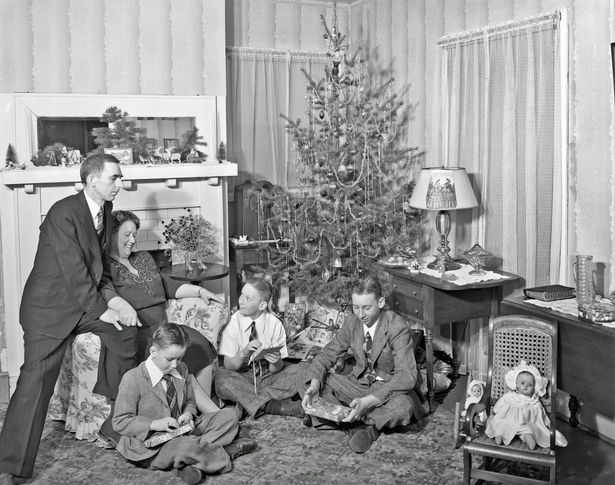 The Missing Sodder Children!This one comes from  @PodcastRiddle and involves one of the most terrifying things we can imagine...Christmas 1945 and 9 missing children! https://podcasts.apple.com/us/podcast/10-the-missing-sodder-children/id1522402746?i=1000484987933