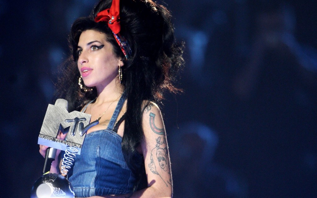 MTVBrasil's tweet photo. 9 anos sem Amy Winehouse: o impacto da artista na cultura pop >> https://t.co/zKO5MRwtjh https://t.co/VTz5WoxHqA