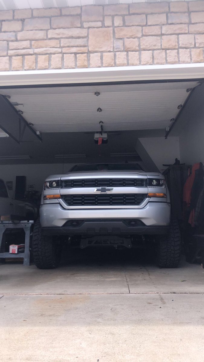 👀👀 waiting for school to start ngl.