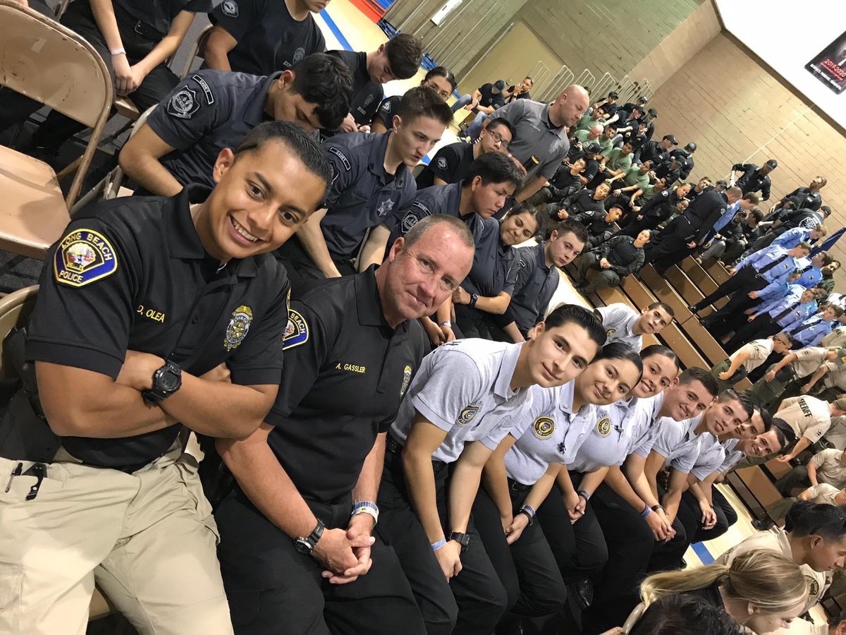 LBPoliceFoundat's tweet photo. Taking a look at the Long Beach Police Explorers & benefits of becoming an Explorer: patrol procedures, communications, department regulations, criminal law, report writing, the fundamentals of police field work, physical fitness and more! #LBPF, #LBPD, #Police #PoliceExplorers https://t.co/koZAK1yWkw