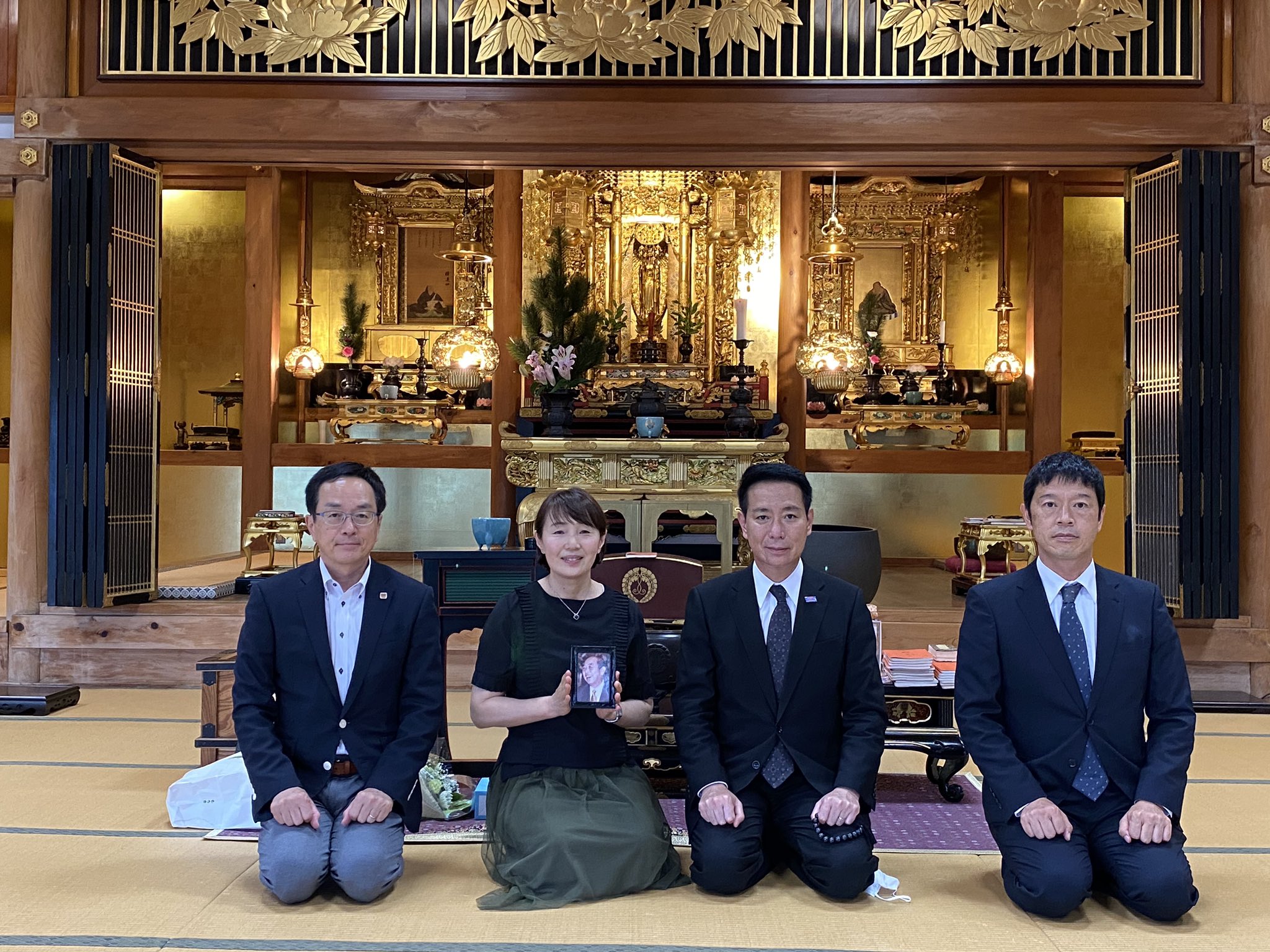 前原誠司 岩田順介先生のお嬢様とご主人様 原中 福岡県議会議員 永田寿康さんのお父様である医療法人池友会理事長の蒲池真澄先生とスタッフの皆様 誠に有難うございました 改めて両元代議士のご遺徳を偲び 謹んでご冥福をお祈り申し上げます 誠