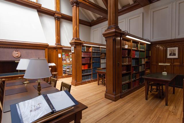 presidentmanny's tweet photo. @AndrewYang @MikiLilMo To go back to school &amp; finally graduate. I would like to go to #HarvardExtensionSchool; study there too. Debts paid off. Work in museum in Boston &amp;/or consulate office. Become a historian &amp; Get started on my 1st book. Stay connected with #YangGang, read, write &amp; grow as a person. https://t.co/IJdZ0QaOC2