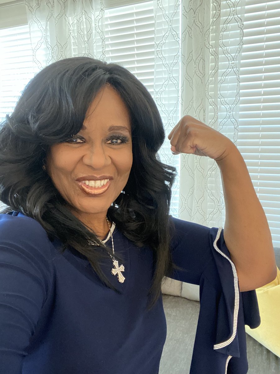 AngelaWinbush7's tweet photo. Mami ⁦@AngelaWinbush7⁩ 65 - still at home jumping rope, working out , and power walking !!! Our weapon against #COVID19 is WE #StayHealthy Angels!! https://t.co/bFRu05Lkzp