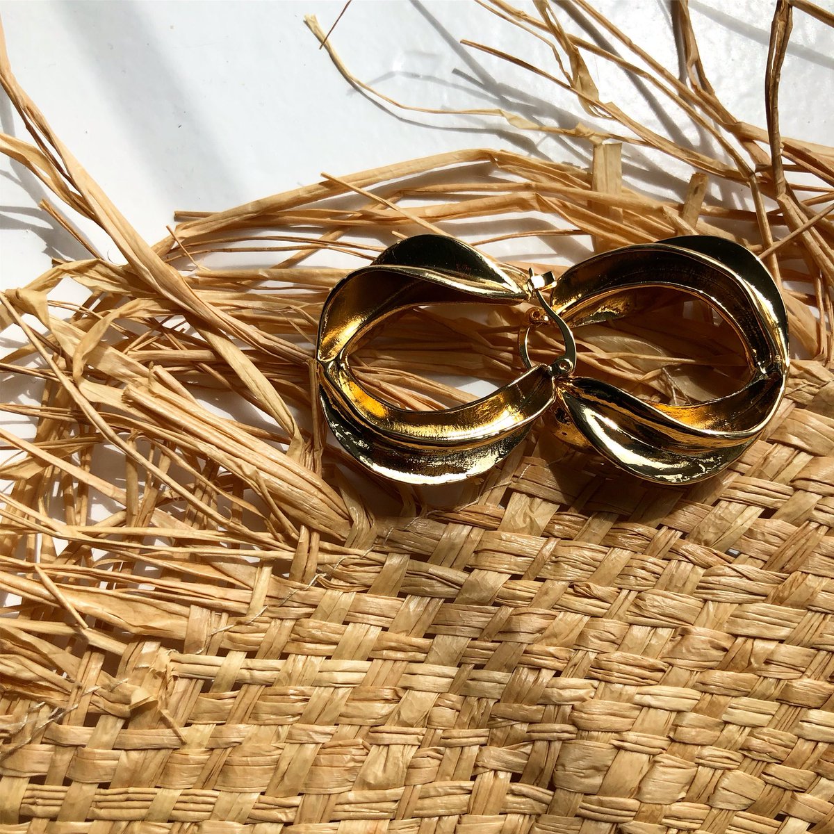 SFJEWELLERRY's tweet photo. Rianna hoops perfect for your holiday  vibe ~ https://t.co/5nlFezaIyP https://t.co/V580dSFCgh