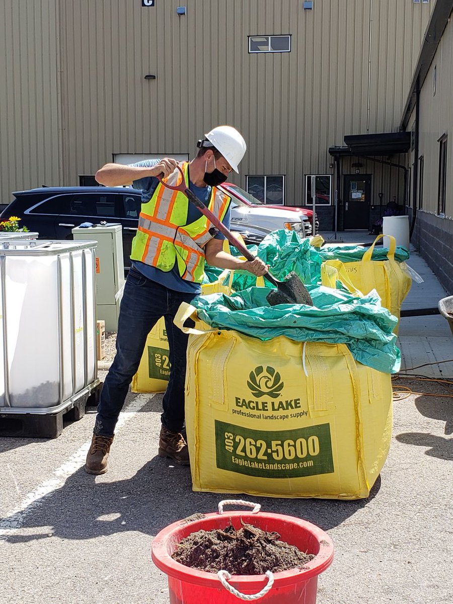 Magna_Eng's tweet photo. We're building a MOP! More specifically, Phase 1 of the #MAGNAOmniProcessor Test Facility. This site will be used to research how #constructedwetlands work in cold climates to process #wastewater while meeting government regulations! #thinkbeyondtoday #greeninfrastructure #WASH https://t.co/2nczwfktRw