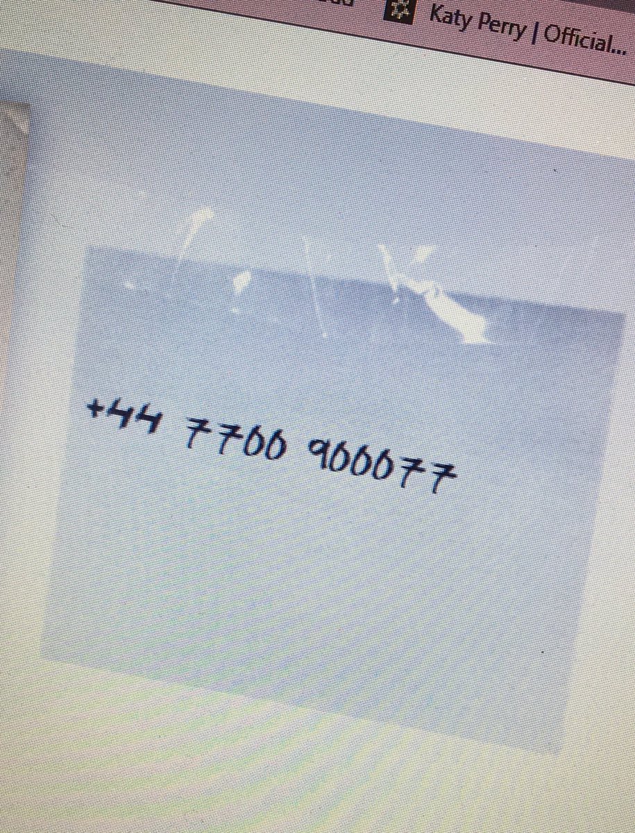 theeeemotional's tweet image. Que alguien me diga qué pasa si se llama a este número, que yo marco y me dice que no tengo permitida esa opción ;(
#10YearsWithOneDirection #10YearsOfOneDirection