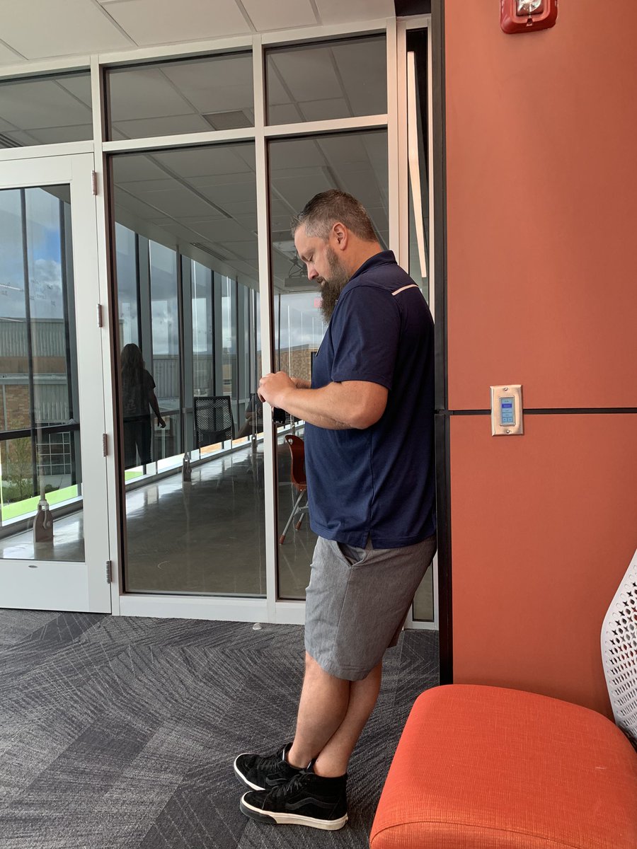 denishapresley's tweet photo. 130 years (18 schools) of experience and immeasurable impact on lives. I just spent 3 days learning with our admin team &amp; if “attitude reflects leadership” I PROMISE YOU @SMHS_SMCISD just got better!!!! #COMMUNITYoflearners #StrikeAsOne @LMatejo @ThomasDuebner  @MarkD_Rattlers https://t.co/iceb0MhS70