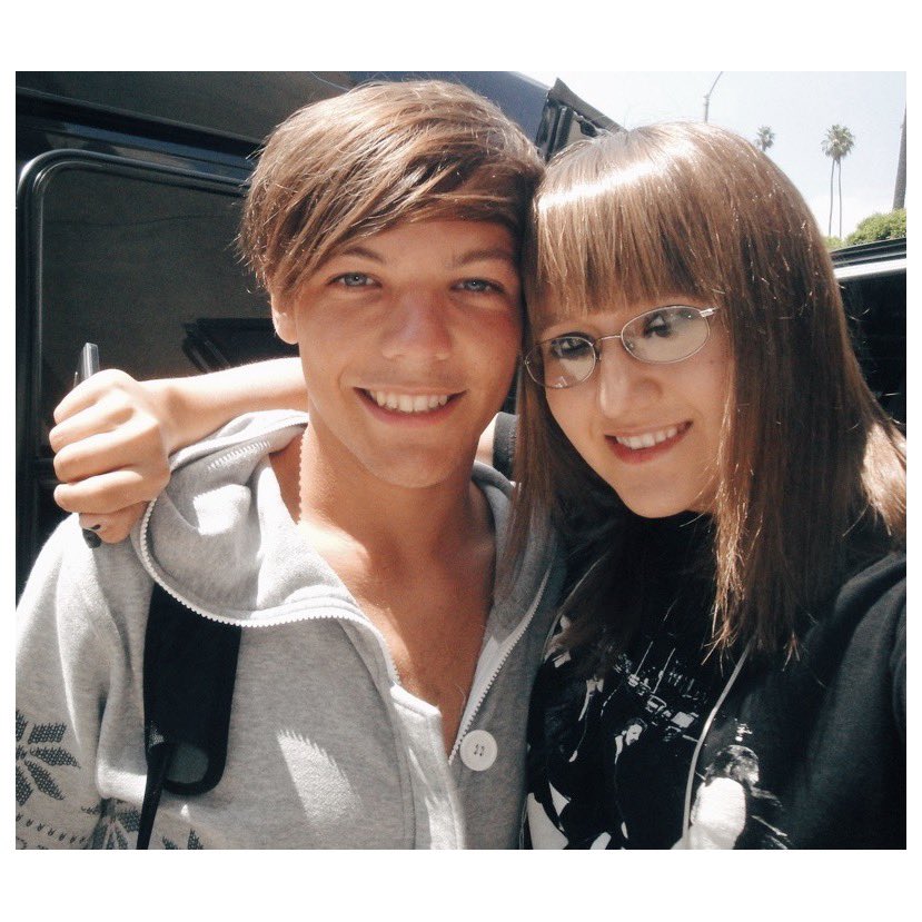 SarahMOnline's tweet photo. LOUIS my luv ๐ธ My favorite Capricorn.The one who helps make great decisions. You were always so kind to absolutely everyone, with everyoneโs best interest in mind. ๐ you are such a sweetheart and so freaking talented I love u #10YearsOfOneDirection #LouisTomlinson #StalkerSarah https://t.co/1uQkWB7LKI