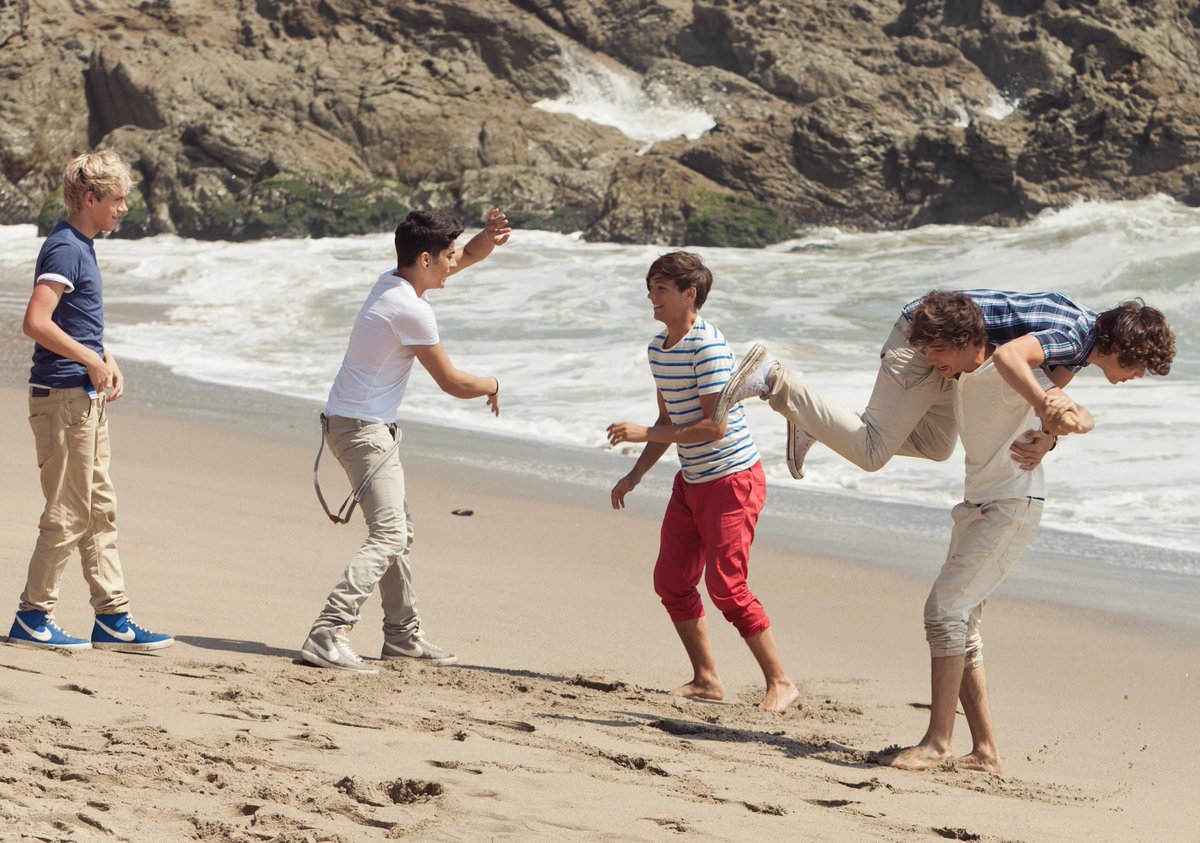 onlyxthebrave__'s tweet photo. FOTO RECIÉN REVELADA DE EL BTS DE WMYB https://t.co/12Lnxx0TeB