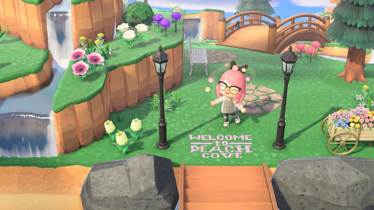 brittanysvanity's tweet photo. I've been redoing my entire island to #Cottagecore and its been a lot of fun #AnimalCrossing #ACNH #NintendoSwitch #AnimalCrossingDesigns https://t.co/wUpYuokGX5