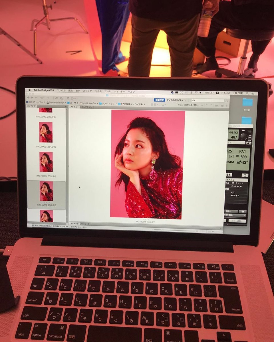 FLYHAYI's tweet photo. Sinxity released more photos from Lee Hi's unreleased album that supposed to come out in January 2018 💔 https://t.co/XO2mcLdx24