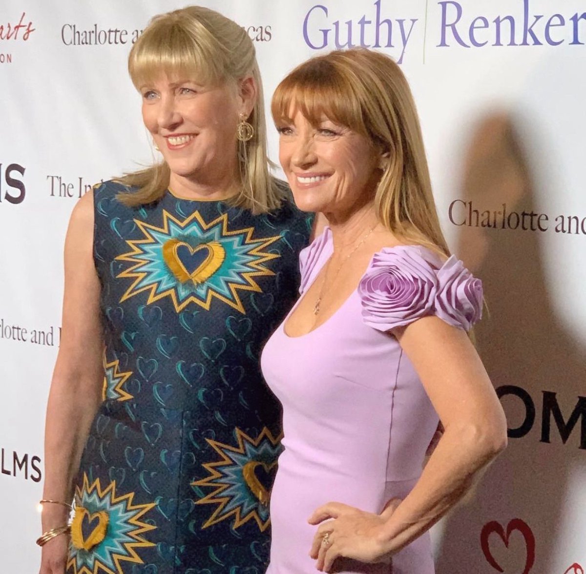 projectglimmer's tweet photo. #TBT to the @openheartsfoundation Gala last year where our founder @sonjaperkins and Project Glimmer were honored. We believe in @JaneSeymour's message, "If your heart is open, love will always find its way in." ๐ #projectglimmer #nonprofit #openheartsfoundation https://t.co/y706Wxq7qI