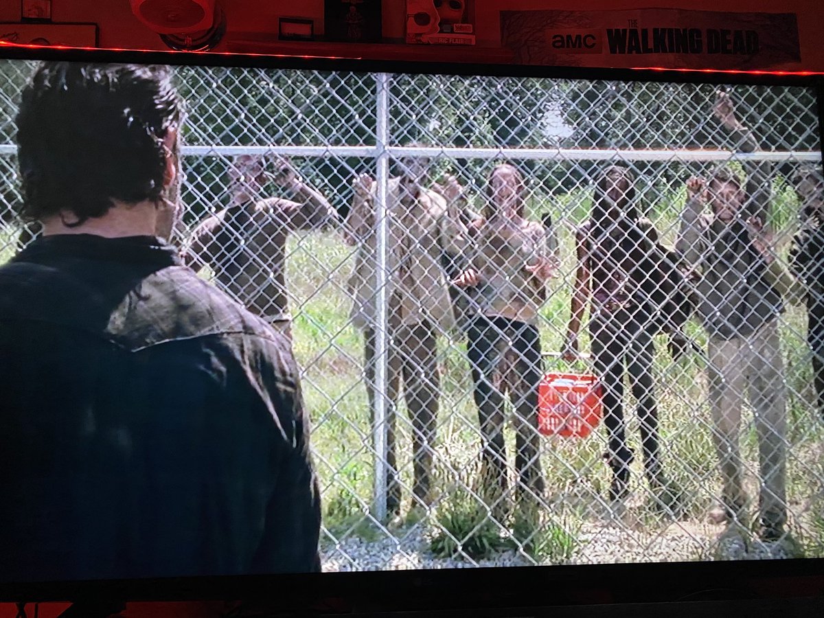 How could you not love Season 3 with scenes like this? It’s amazing!
