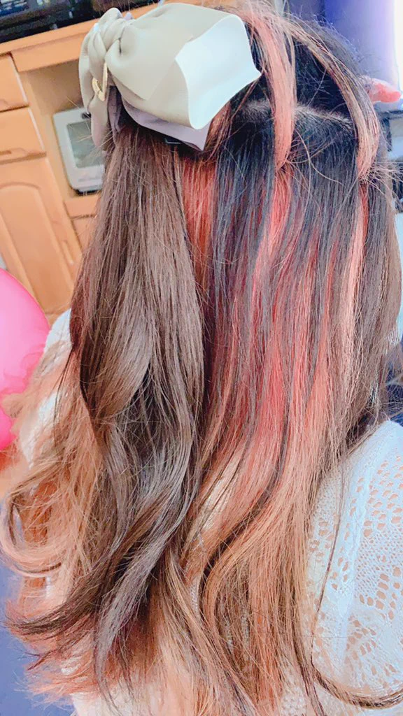 @nozawana_pochi 別に髪の色くらいいいと思います！！
落ち着いた髪の色=いい母親
なんて誰が決めたんですかね🤷‍♀️ 