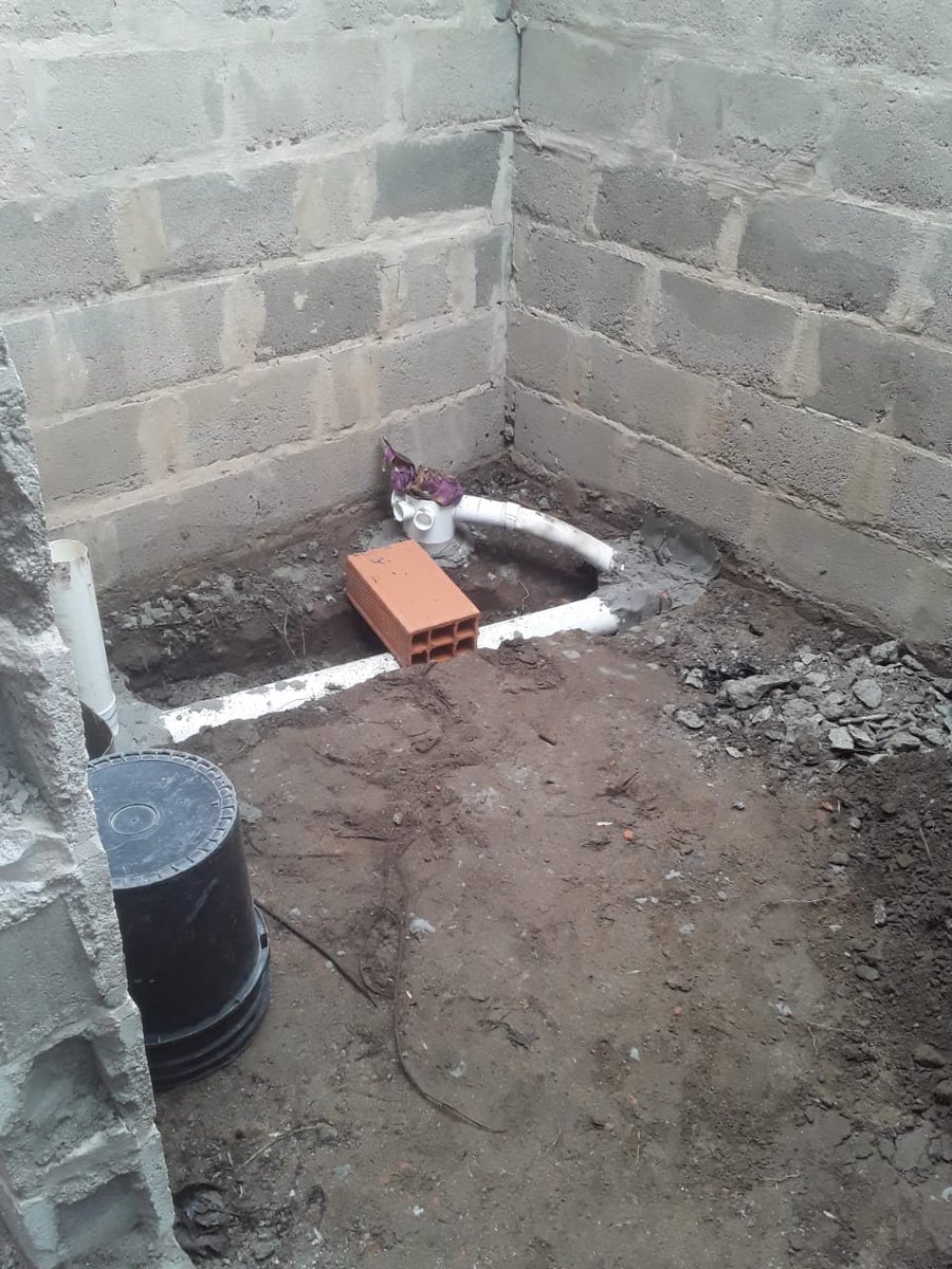 lisandroenrico's tweet photo. DIEGOdeALVEAR
Sigue avanzando una obra que acompañamos desde el comienzo en la Escuela 174. Se están llevando adelante los trabajos de la segunda etapa: los #cimientos, las #paredes, las instalación #cloacal y el #contrapiso. También se construirán los #bañosyvestuarios. https://t.co/RJemrES8CO