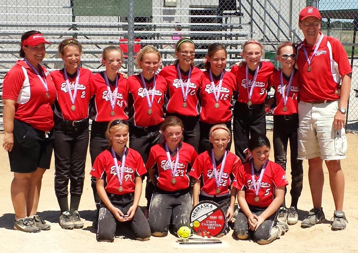 Elkhorn_Edge02's tweet photo. As my time coaching my softball daughters has ended, my emotions continue to get the better of me.
One thing I know for sure...no coach has ever cared for or loved his girls more than me!

Thanks for being a part of my life, ladies!

And Nicole, you’ve always been with us!

#FTG https://t.co/UJUCJ8SwQT