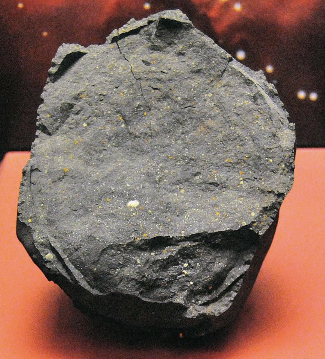 BrianRoemmele's tweet photo. In this image below you are viewing the oldest material yet to be found on Earth.

It is pre-Earth.

It is pre-solar.

How old?

About 7.5 Billion years old hunch of silicon carbide.

7.5 Billion years.

The sun is far younger ~4.5 Billion years.

https://t.co/Toes3C39cc https://t.co/gKedmxhno2
