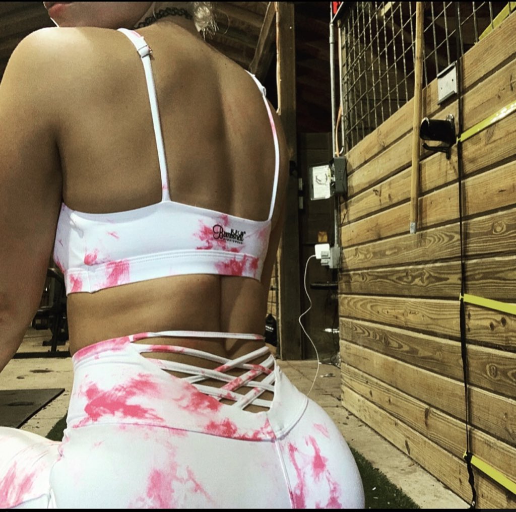 YaOnlyLivvOnce's tweet image. 👅