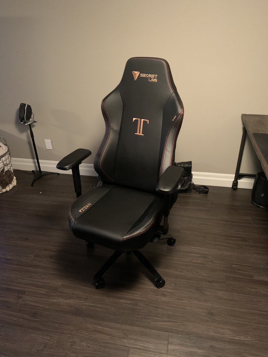 evconnell's tweet image. #Secretlab