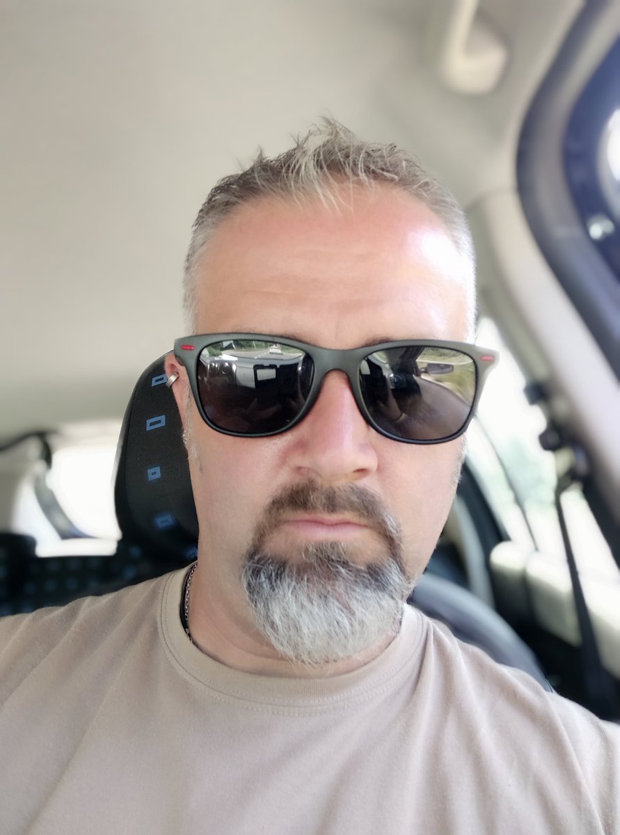 Buongiorno bella gente 😉☕🥐