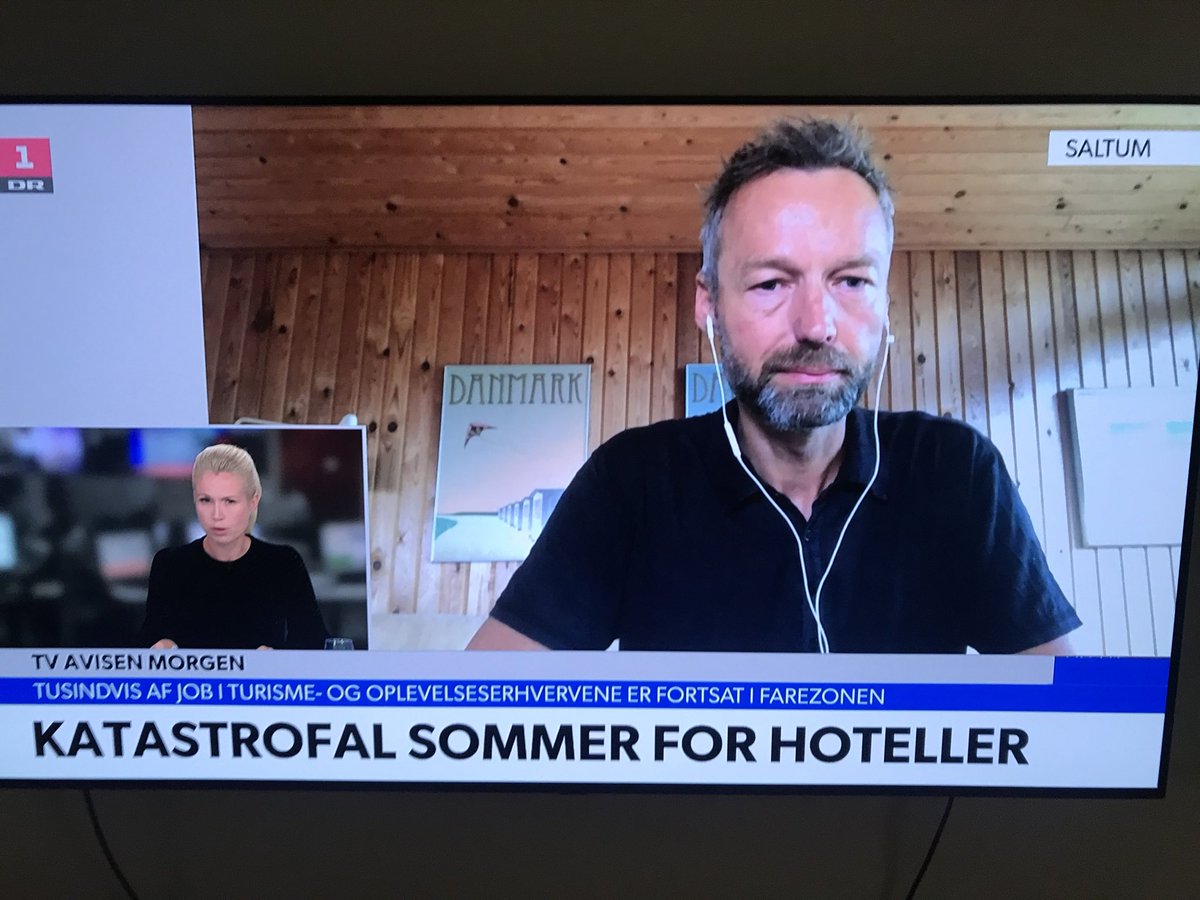 DanskErhverv's tweet photo. Lad os droppe seksdages-reglen for københavnske hoteller. Det vil være en hjælp til en hotelbranche, som står midt i en katastrofesommer, siger ⁦@lars_ramme⁩ fra ⁦@DanskErhverv⁩ til ⁦@DRNyheder⁩ #dkpol #dkbiz https://t.co/DSZrFRN52s