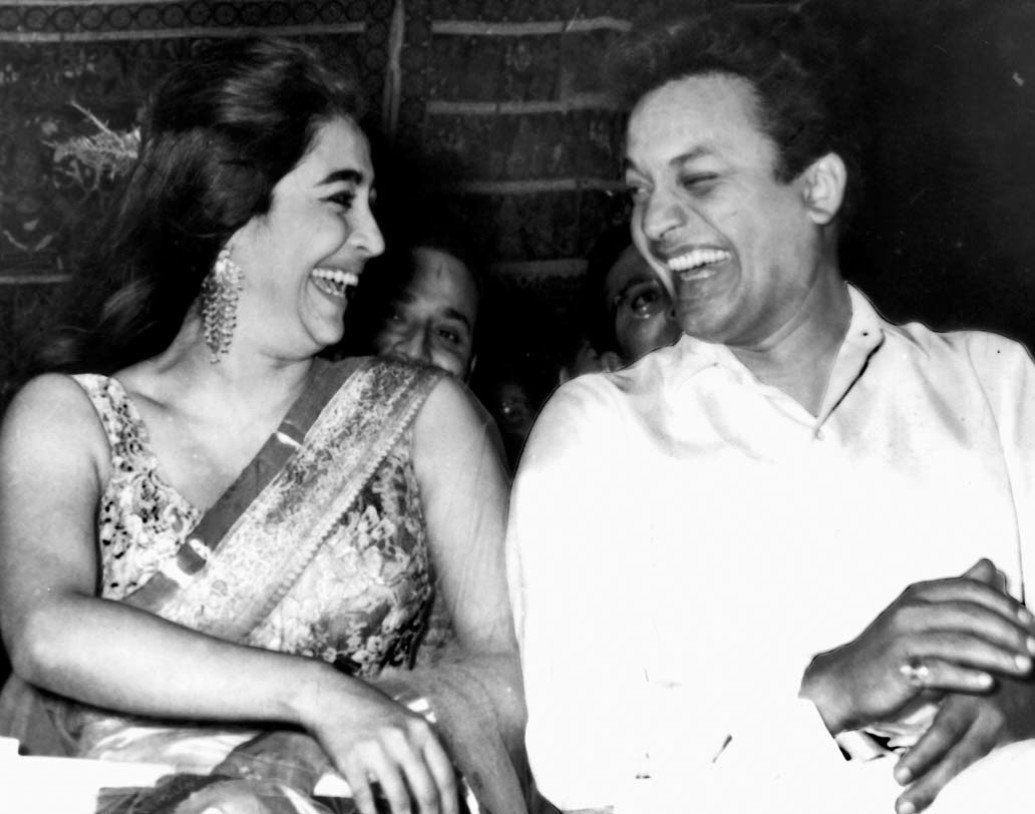 Film History Pics on Twitter: "“Had Suchitra Sen not been by my side, I  would never have been Uttam.” ~ Uttam Kumar Suchitra Sen and Uttam Kumar -  featured together in 30