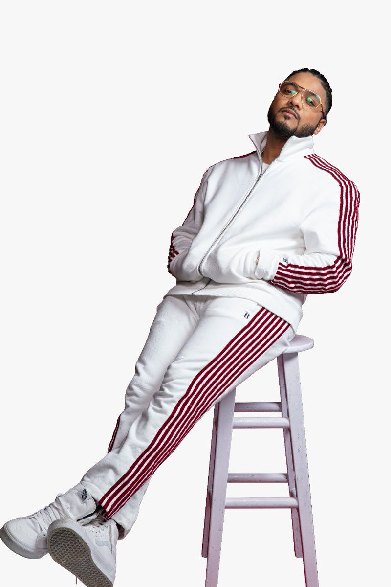 downtownmirror's tweet photo. Sony Music India signs exclusive recording agreement with iconic rapper Raftaar and indie label Kalamkaar

@sonymusicindia  @raftaarmusic @treeshulmedia @MandviSharma 

#Kalamkaar #Raftaar #sonymisicindia #DowntownMirror #Magazine #rapper #music #desihiphop #hiphop #rapmusic #rap https://t.co/xJnY7uZTr2