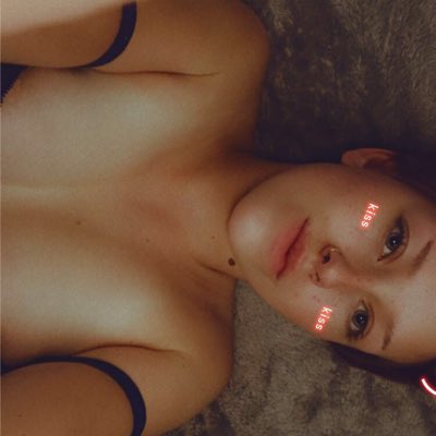 um_its_em_'s tweet photo. #NewProfilePic https://t.co/WQXOZ9WFDm