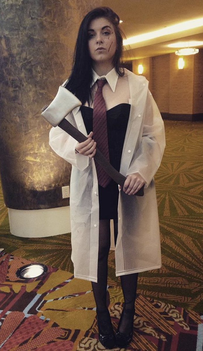 annieenasta's tweet photo. The only picture I have of myself from 2015 of course is in my Patrick Bateman costume. https://t.co/Wa5KM4j55O