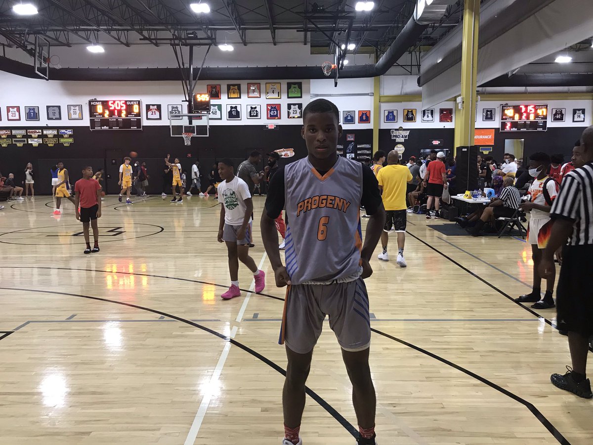 In The Gym Hoops Our 48 Prospect In The 24 Class 6 4 Progeny G Cameron Caskey In Who Averaged 24 Ppg In The George Hill Tourney And 5 Dunks A