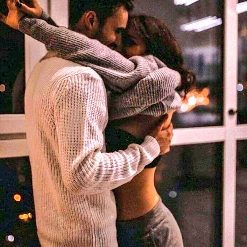 pradverse's tweet photo. This could be Us ..
.but ye Corona khatam nahi ho raha..😭😭 https://t.co/vi8IWdjUPO
