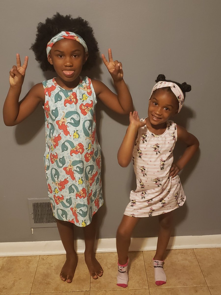 X_2_the_Tina's tweet photo. Nightgowns and headbands by me! Actually feel like I'm getting good at this! #GiaRenee #NatalieVictoria #CraftyMom #DIY #PJs https://t.co/6aGbE5k1Je