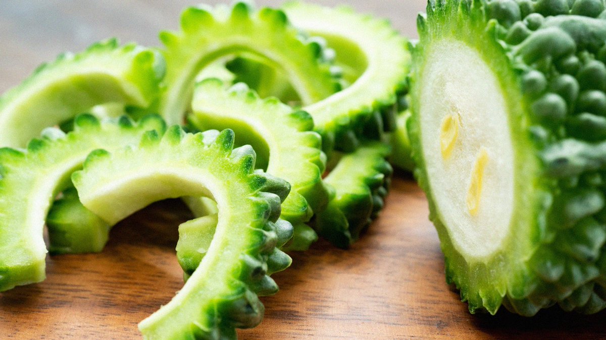 暦生活 こよみせいかつ على تويتر ゴーヤー 沖縄の代表的な夏野菜です 独特の苦味が美味しいゴーヤーには 栄養がたっぷり詰まっており 夏バテ対策にも 育てやすいので 家庭栽培でも人気があります みんなでつくる暦情報のweb図鑑 暦生活 T Co 暦生活 こよみせいかつ على تويتر ゴーヤー 沖縄の代表的な夏野菜です 独特の苦味が美味しいゴーヤーには 栄養がたっぷり詰まっており 夏バテ対策にも 育てやすいので 家庭栽培でも人気があります みんなでつくる暦情報のweb図鑑 暦生活 T Co