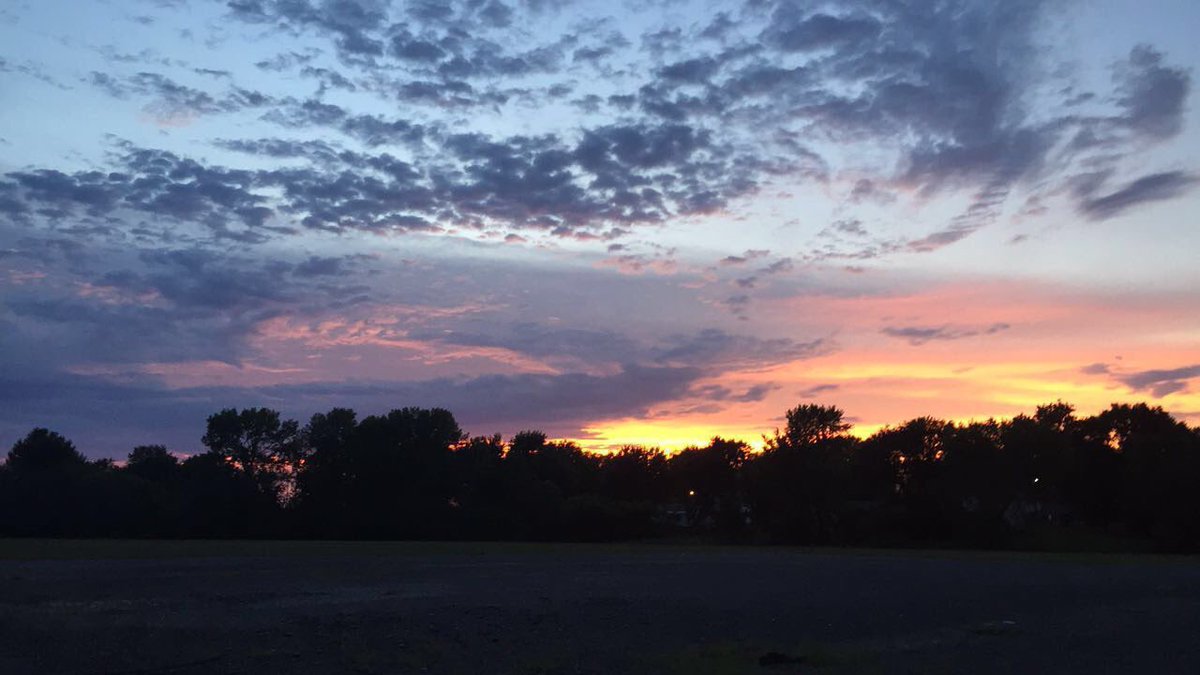 Sckswithsandals's tweet photo. Don’t forget to stop and enjoy what’s around you occasionally. https://t.co/SHMZiy06QH