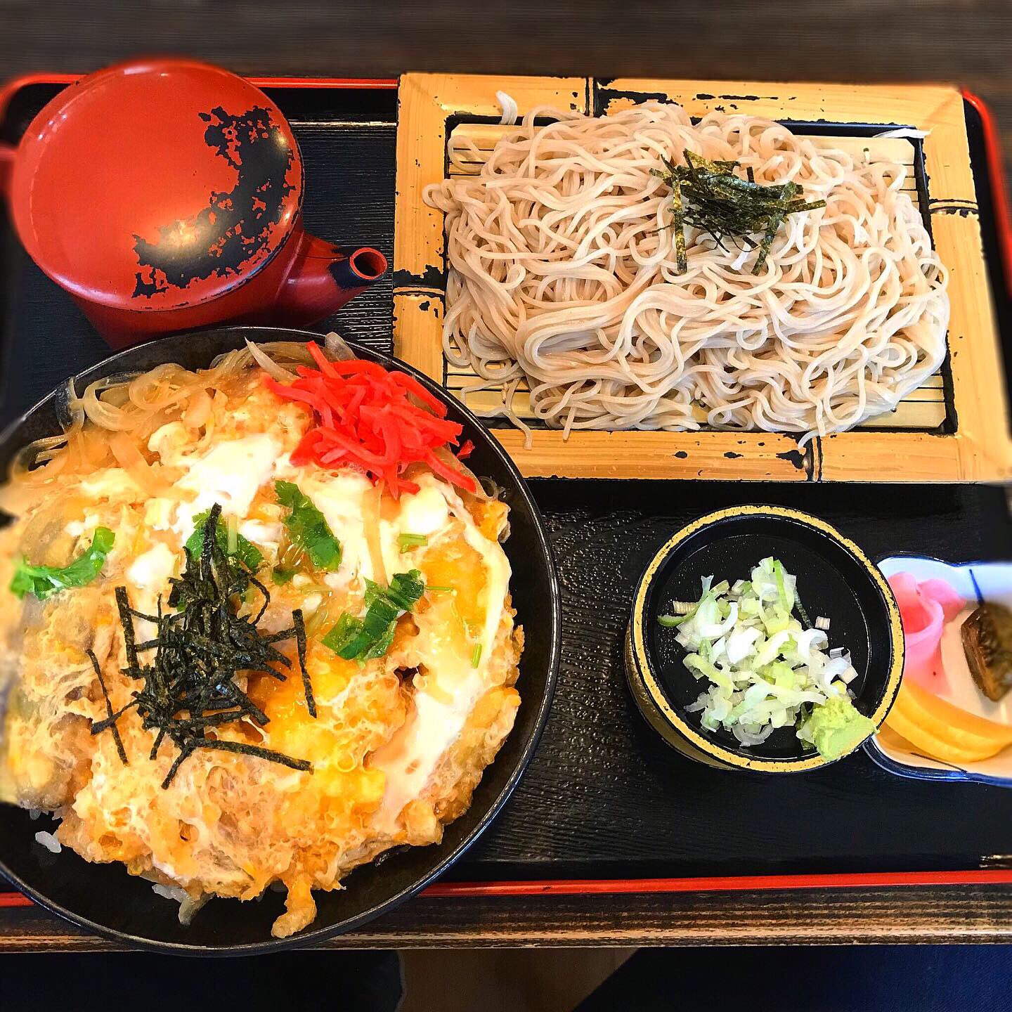 Grap Down 天ぷら桂 天玉丼ざるそばセット 1 450 天ぷら 天玉丼 天丼 卵とじ 海老天 エビ天 海老 エビ えび 海老天ぷら 海老天丼 そば 蕎麦 ざる蕎麦 ランチ グルメ 天ぷらランチ 天丼ランチ 蕎麦ランチ ざる蕎麦ランチ 盛岡ランチ