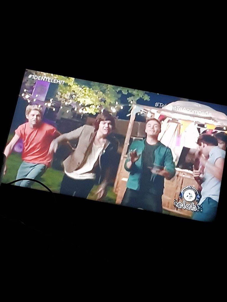 _jjnks's tweet photo. ENTONCES LLORAMOS TODOS!
@onedirection

#1DEnTelehit #1D10 #10YearsofOneDirection #10Years #ThankYou1D #OneDirection2020 #10YearsOf1DMoments https://t.co/6XA0lhJ94q