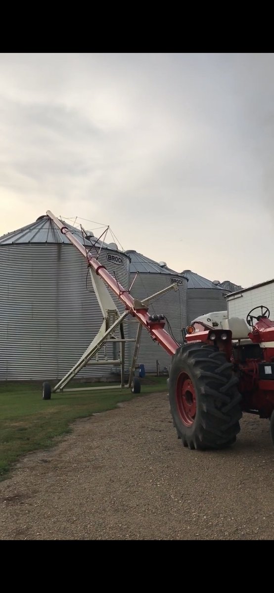 For sale:

2009 Farm King 13X85 auger

540 pto, hydraulic mover, hydraulic winch

Pretty good shape, asking $11,000 

Located south central MB