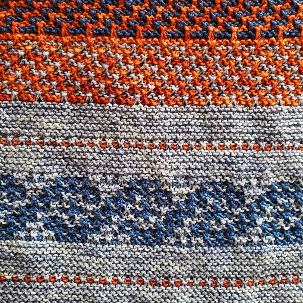 knitlikegranny's tweet photo. A closeup of some of the mosaics in my latest shawl.
#knitting #knitted #knittedshawl
#knittedshawls #mosaicknitting #mosaicknit #knitter #knitproject #knittingproject https://t.co/YKb2IhVZQs