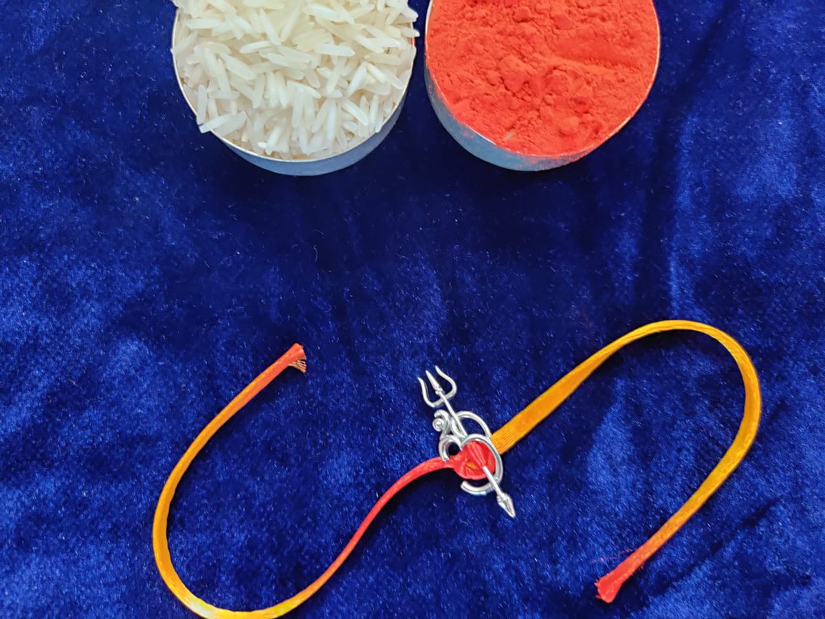 krishnacurate's tweet photo. One of our favourite pieces. 

#shiva #omnamahshivaya #fridaymorning #indianfestivals #RakshaBandhan #rakhi2020 #rakhigifts https://t.co/kdLf5BALuY
