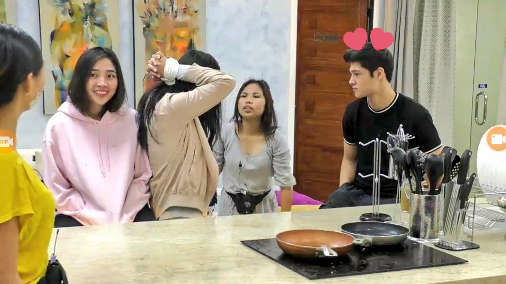 shadzbebs's tweet photo. Yong kahit ang dami-dami niyo, SA KANYA lang mga MATA mo? Haha, ang saya-saya palang balikan mga PBB pictures na'to, haha

WeRHYS inStyle https://t.co/x7YT1U8JcX
