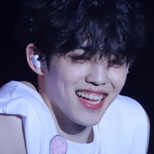 SCOUPS DIMPLES A thread;