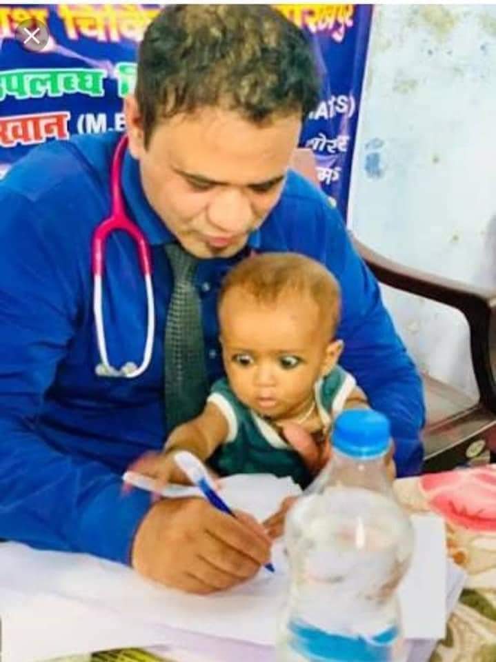 zainabsiddqui's tweet photo. #freeallpoliticalprisoners
#freekafeel
#freetanmay
#freekalyani
#freedevangna
#freegulfisha
#freevarvarao
#freenatsaha

तुम से पहले वो जो इक शख़्स यहाँ तख़्त-नशीं था |
उस को भी अपने ख़ुदा होने पे इतना ही यक़ीं था | https://t.co/kkMgQsqreT