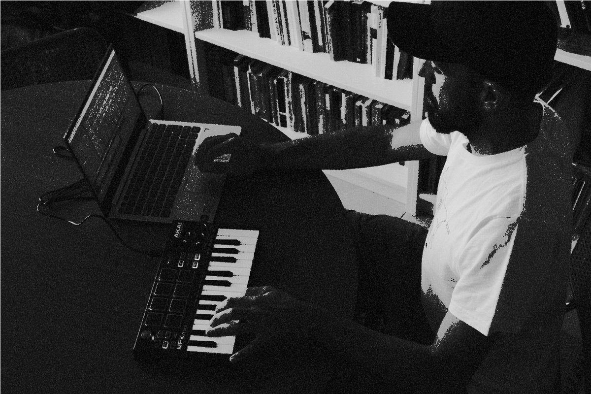 silentmethod_'s tweet photo. Excited to Announce
@Selfish_Limbs new EP, "Isolated Cityscapes," will be released October 23
50 Copies, Pre-Orders starting October 1
https://t.co/31uhAeKMPR
#experimental #electronic #lofi #ambient #soundscape #noise #minimal #synth #selfishlimbs #silentmethodrecords https://t.co/N6flykQttx