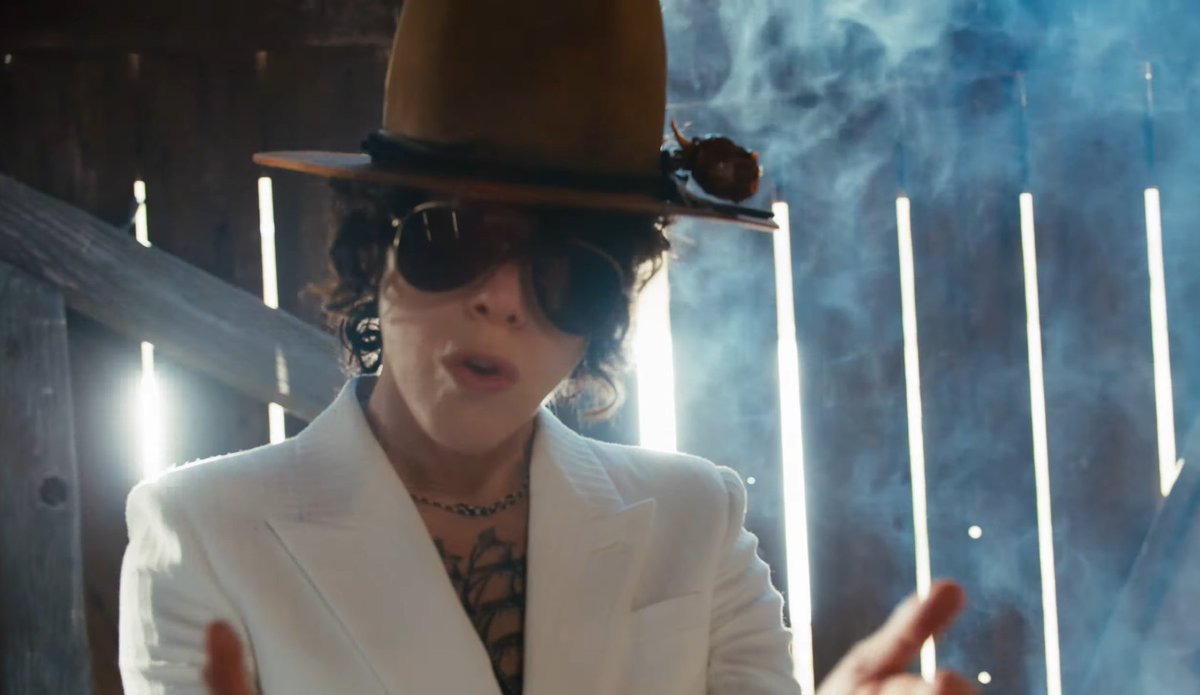 LP_onfire's tweet photo. #TheOneThatYouLove @iamlp 
#iamlp #lp #lpfans #lponfire #lpperu
https://t.co/D3HUs8c83i https://t.co/JcVpKse66j