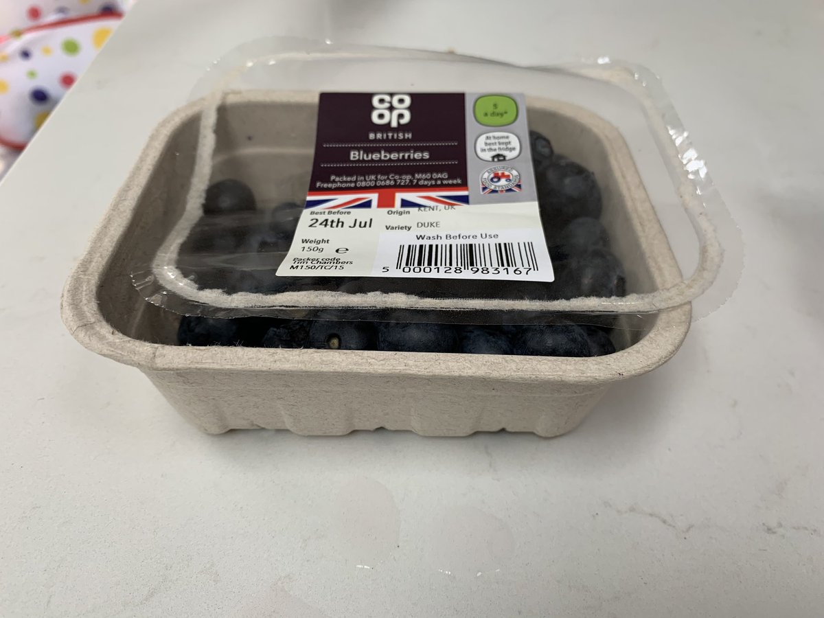 TeddlesCanuck's tweet photo. Well done @coopuk getting some cardboard punnets back instead of plastic! #saynotoplastic https://t.co/DJ1mB1i8Ss