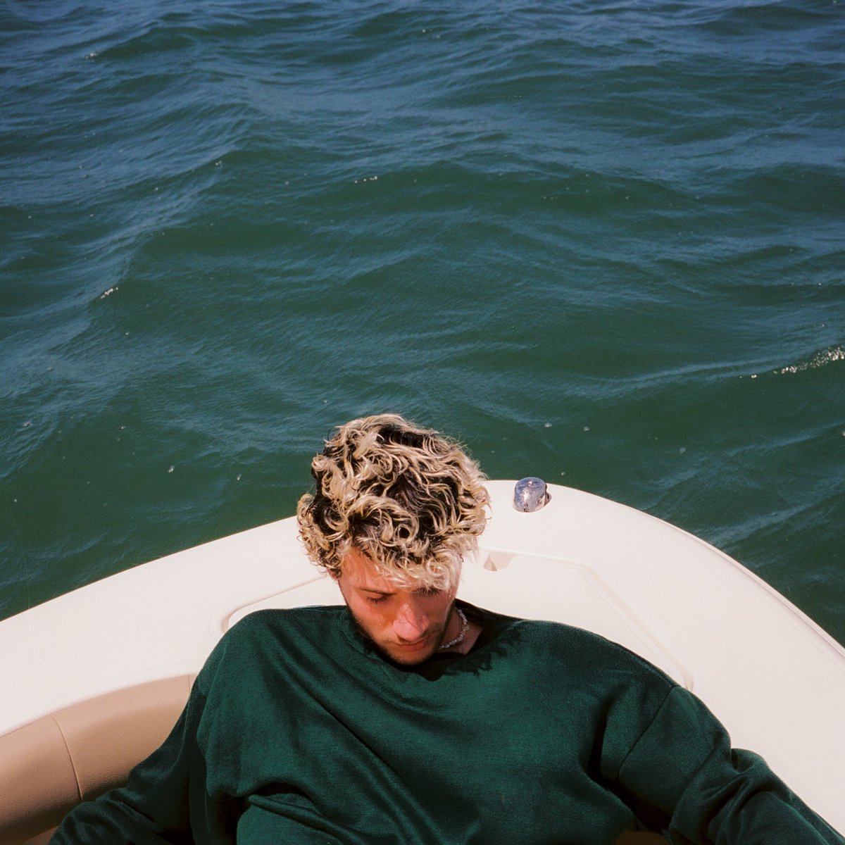 jeremyzucker's tweet photo. SUPERCUTS OUT NOW

https://t.co/Q3NpbNDnej https://t.co/XAqmWMkhc0