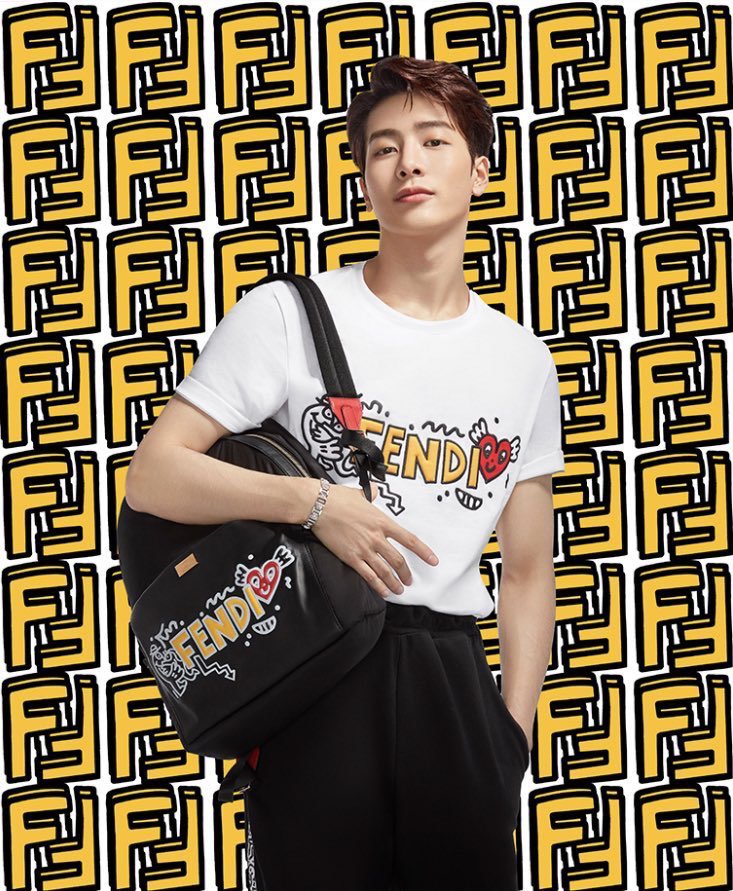 JSKingg701's tweet photo. ก็อยากเสียตังนะ แต่ว่าไม่มีตังให้เสีย😅#JacksonWang #FendixJacksonWang #GOT7 @GOT7Official #갓세븐 https://t.co/bUqOOX1SXv