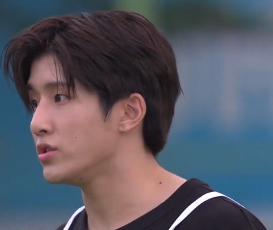 arohawho's tweet photo. Jinjin with no make-up will forever be my favorite.

ll @offclASTRO ll https://t.co/uSae29EGck