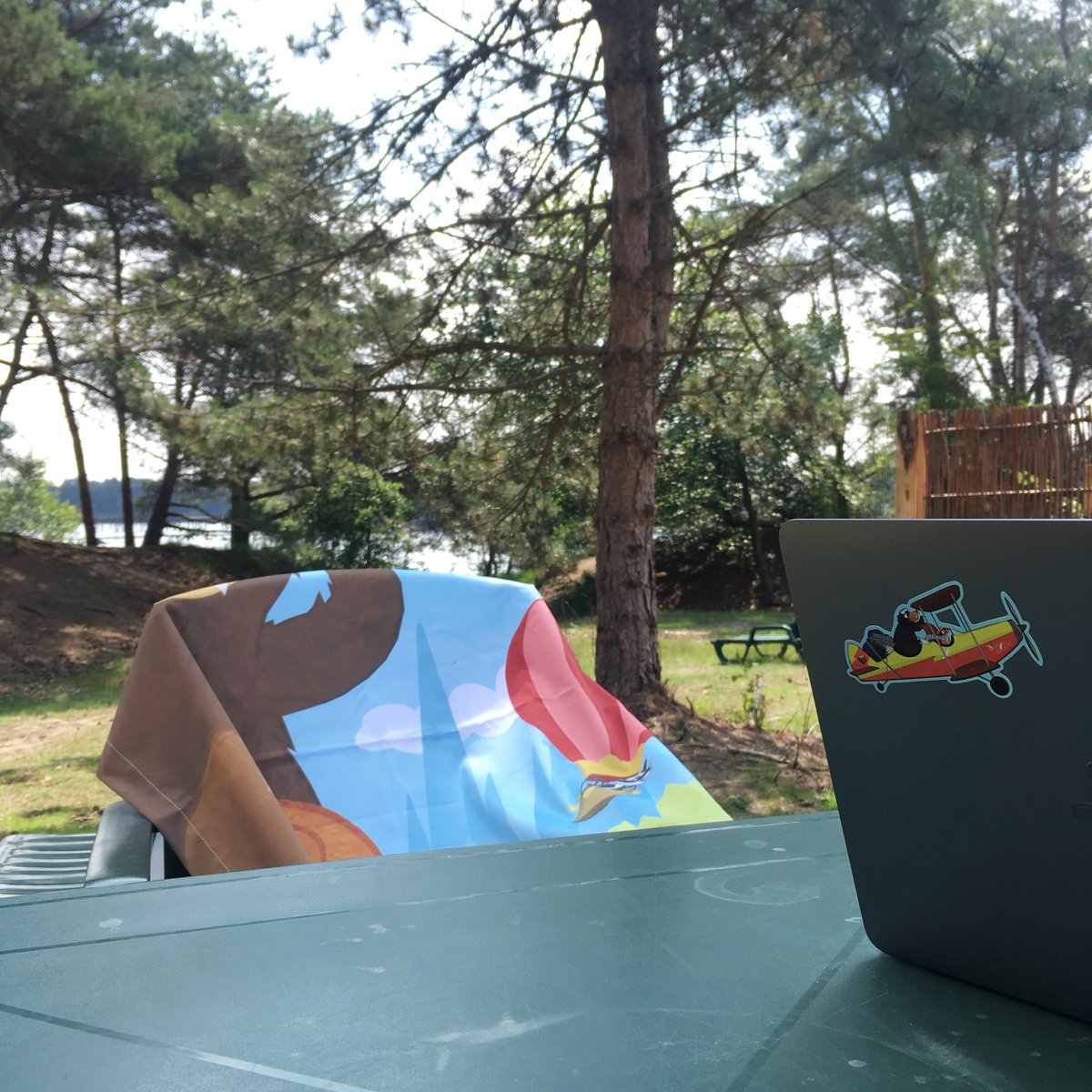 thegoodevilcom's tweet photo. #ThrowbackThursday: 
Last year we spent some summer days in Center Parc! It was a fun and productive time. 🌲🏡🌲🌲

#thegoodevil #bestcolleagues #officemates #teambuilding #workenvironment https://t.co/S5mvtaEARo