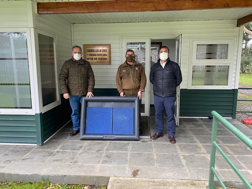 RotaryDelLago's tweet image. @RotaryDelLago entrega pediluvios a retén de #riopescado y retén de #nuevabraunau #rotarygentedeaccion